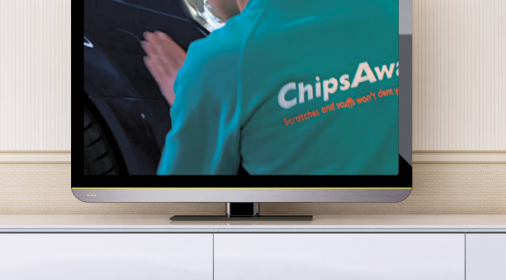 tv showing a chipsaway specialist